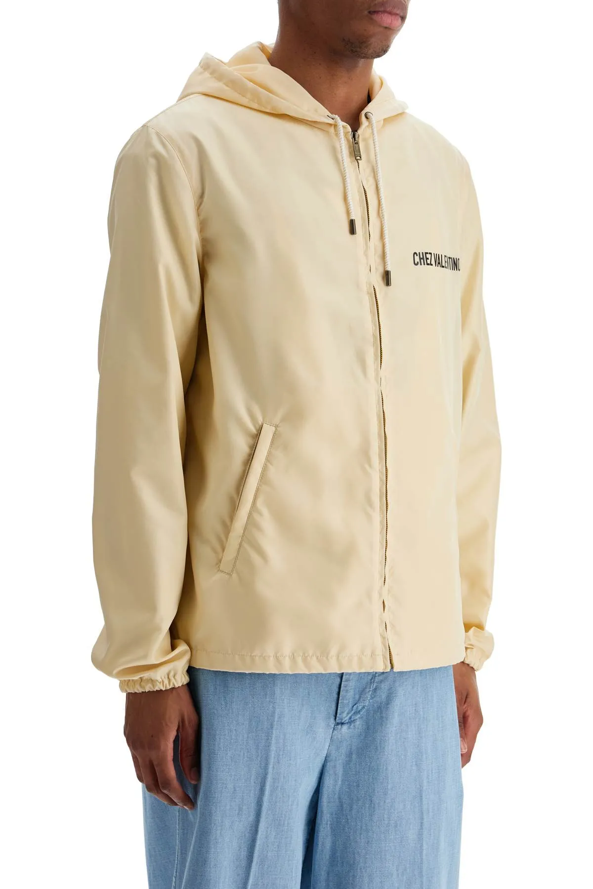 beige hooded windbreaker in logoed polyamide 6V3CI3486FN BURRO/NERO