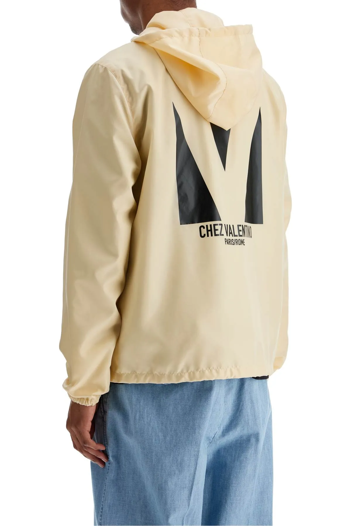 beige hooded windbreaker in logoed polyamide 6V3CI3486FN BURRO/NERO
